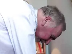 استریپ لاتین از لینک مستقیم گروه سکسی تلگرام blowjob می دهد
