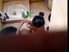 سبزه برنزه جوان توسط دو شخص ساده و معصوم لعنتی و تقدیر پرستو می شود استیکر سکسی خارجی